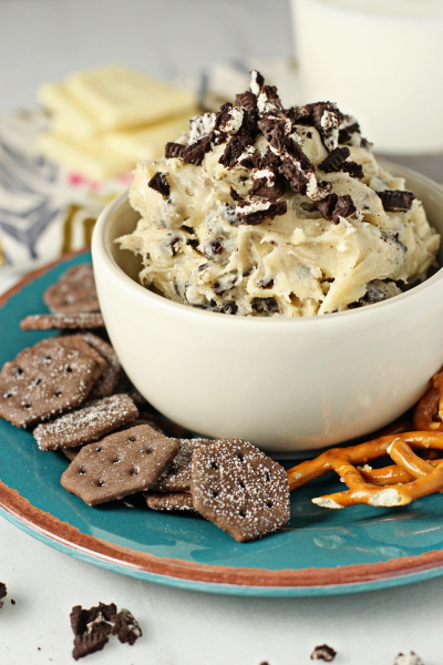Cookies and Cream Dip in a serving platter with pretzels and crackers.