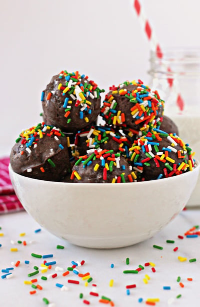 cinnamon crumb cake donut holes