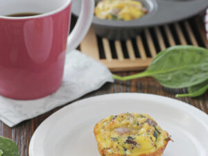 Spinach and Sun-Dried Tomato Frittata Muffins | Cookie Monster Cooking