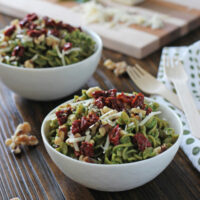Spinach Pesto Pasta with Sun-Dried Tomatoes and Walnuts | Cookie Monster Cooking