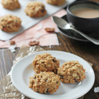 Healthier Carrot Cake Cookies | cookiemonstercooking.com