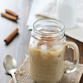 Honey Cinnamon Iced Latte | cookiemonstercooking.com