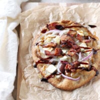 Bacon, Brie and Pear Flatbreads | cookiemonstercooking.com