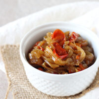 Slow Cooker Caramelized Onions and Peppers | cookiemonstercooking.com