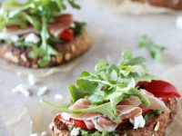 Arugula, Prosciutto & Goat Cheese Open-Faced Sandwich | A quick and easy dinner or fantastic brunch option for entertaining! With a homemade arugula pesto!
