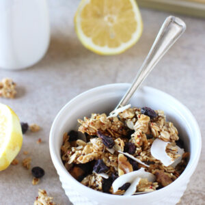 Lemon Blueberry Quinoa Granola | cookiemonstercooking.com