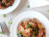 Recipe for weeknight cajun quinoa with sausage and kale. Filled with colorful veggies and plenty of spices, this easy meal is sure to please!