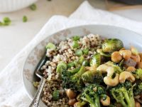 A quick and easy winter vegetable teriyaki stir-fry recipe. Packed with broccoli, brussels sprouts, cashews and a delicious sauce!