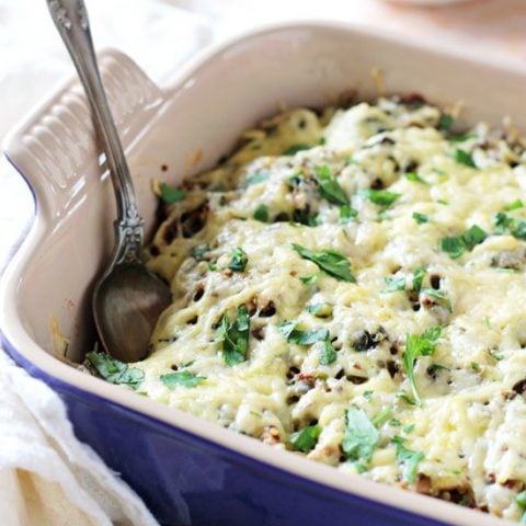A simple and cheesy pulled pork and mushroom quinoa casserole recipe that the whole family will love! A fantastic use for leftover pulled pork!