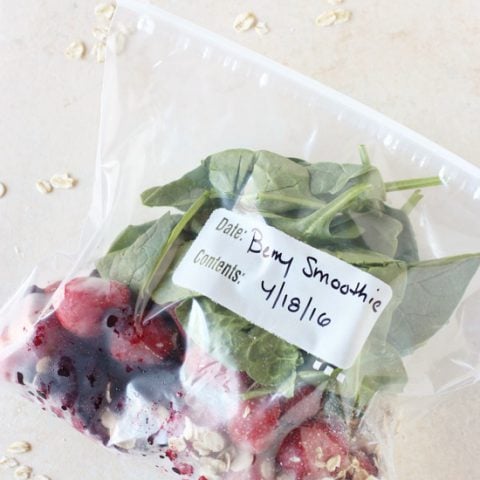 Short on time in the morning? Learn how to make smoothie freezer packs! Plus, a recipe for our go-to berry breakfast smoothie!