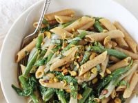 Healthy and easy, one-pot lemon garlic pasta skillet! Filled with green beans and whole wheat pasta! Fast, fresh & light!