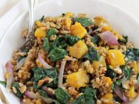 Filled with tender butternut squash, kale and crunchy walnuts, this fall farro salad is perfect for the season! Healthy, simple and an excellent main or side dish!