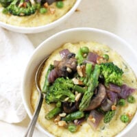 A bright and creamy spring polenta primavera that’s perfect for an easy meal! Packed with colorful veggies like asparagus and broccoli!