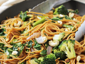 This spring vegetable lo mein is a healthy version of a classic take-out dish! Quick, easy and packed with plenty of green veggies!