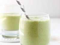 Cake for breakfast?! This zucchini bread smoothie is simple to make, filled with wholesome ingredients and crazy delicious!