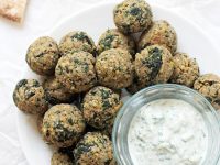 Baked greek vegetarian meatballs! Simple, healthy, protein packed and freezer friendly! Made with chickpeas, walnuts, spinach and sun-dried tomatoes!