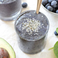 Healthy blueberry avocado protein smoothie! Filled with fiber, fat, protein and antioxidants, it’s the perfect way to start your morning! With almond milk, spinach and almond butter!