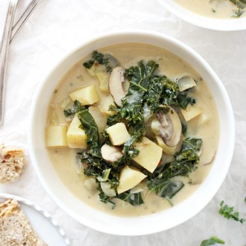 Easy stovetop vegan zuppa toscana! This copycat version of the Olive Garden recipe is light, healthy and packed with flavor! Made with coconut milk, kale and yukon potatoes! Dairy free and only one pot required!